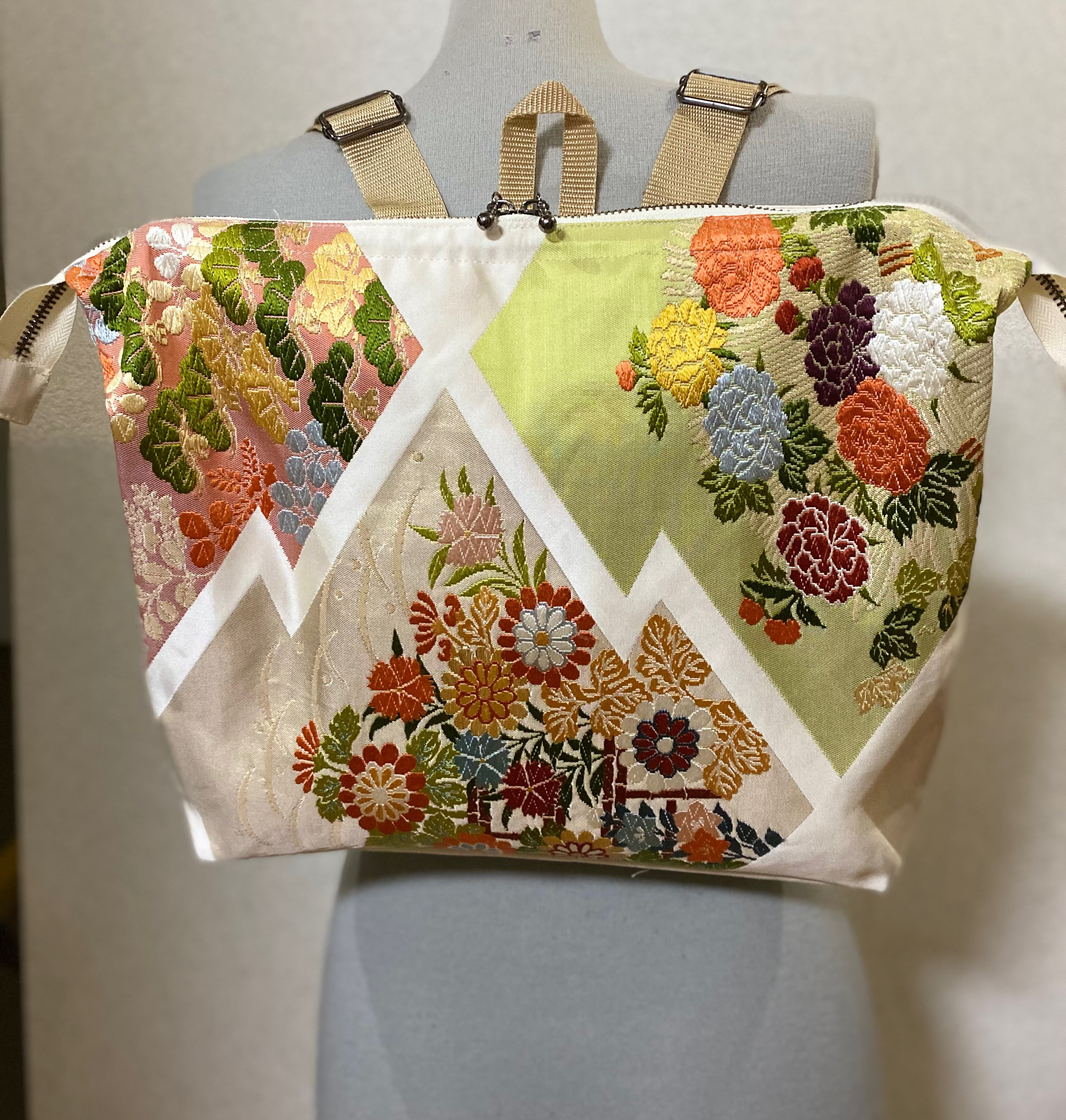 027【オリジナル品】横型 ワイヤー 帯 リュック A4 シンプル Obi kimono