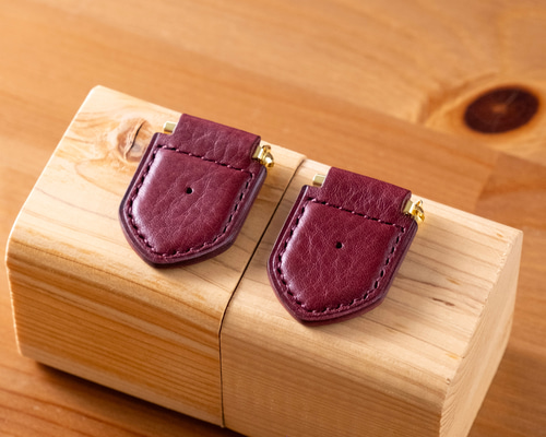 大洋ホエールズ　バッジ2個セット お得な2個セット】ソムリエバッジの台布 台座 ワインエキスパート