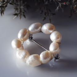 巴洛克珍珠（淡水珍珠）圓形胸針 ~棉雪~ 第7張的照片