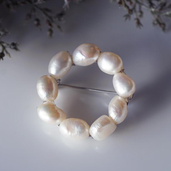 巴洛克珍珠（淡水珍珠）圓形胸針 ~棉雪~ 第5張的照片