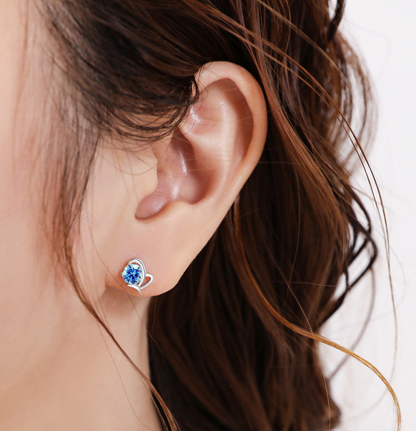 ピアス レディース 金属アレルギー対応 小さめ シルバー925 キュービックジルコニア ブルー ハート 仕事 プレゼント 5枚目の画像