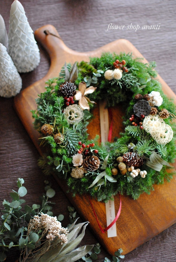 クリスマスリース・M☆赤がポイント！木の実などを使ったリース 予約