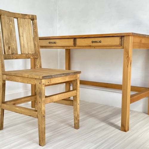 チェア (22008) ：素朴でシャビーな仕上がり・アンティーク風 椅子