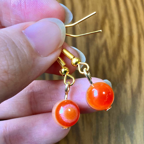 赤天眼石(約8mm玉)の天然石ピアス！(イヤリング) ピアス（フック