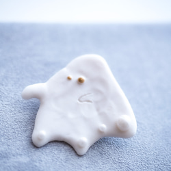 おばけのブローチ 2枚目の画像
