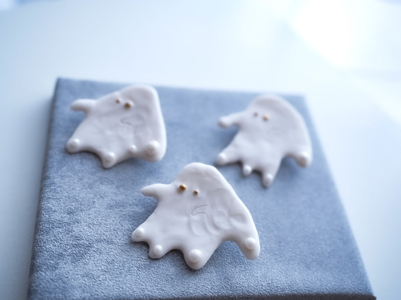 おばけのブローチ 4枚目の画像