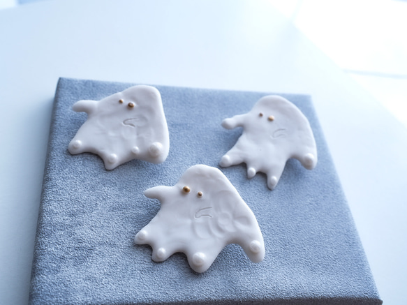 おばけのブローチ 3枚目の画像