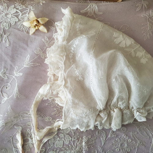 フランスアンティーク チュールレースの刺繍ボネ 子供サイズ レース