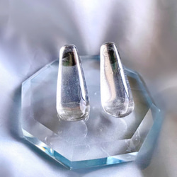 glass tear nuance silver Earrings 1枚目の画像