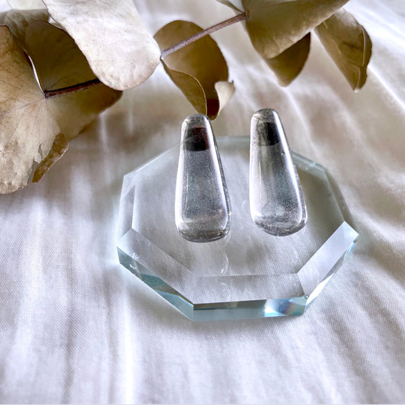 glass tear nuance silver Earrings 7枚目の画像