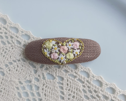 rose garden ♡刺繍パッチンピン(左留め) ハートパッチン留め ヘアピン