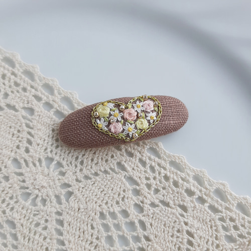 rose garden ♡刺繍パッチンピン(左留め) ハートパッチン留め ヘアピン