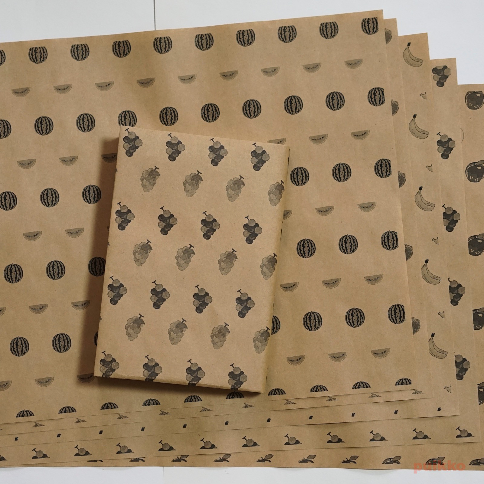 紙製ブックカバー フルーツ（モノクロ） A3判 ブックカバー puikko