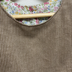 花柄リバティプリントを使ったジャンパースカート 4枚目の画像
