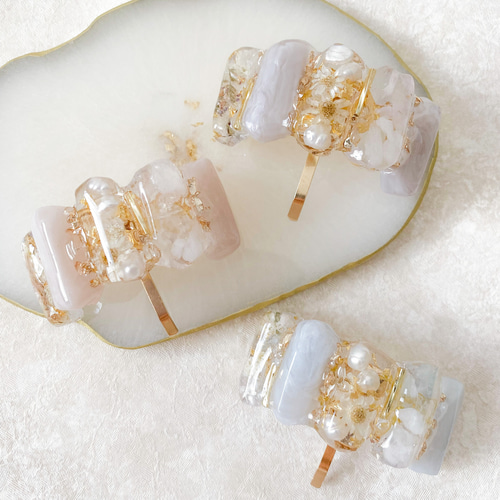 くすみカラー お花とパール ヘアゴム まろやかくすみカラー＊お花と淡水パールの鉱石風ヘアゴム／ポニー