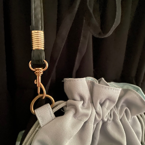 森へドライブ コーデュロイ ポケット付巾着袋 サイドDカン付