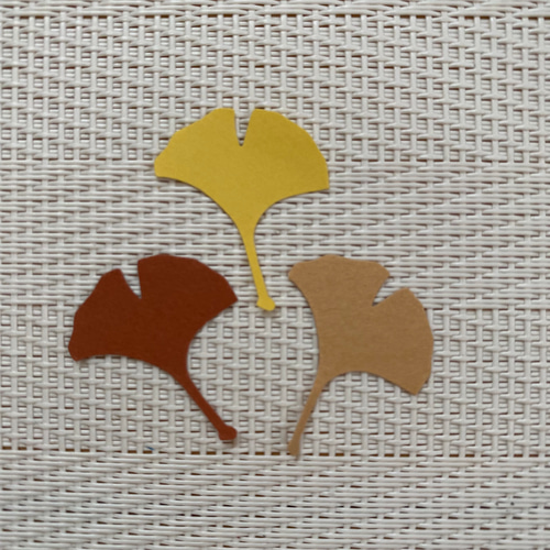 クラフトパンチ 銀杏 イチョウ 秋 アルバム素材 保育園 幼稚園 その他