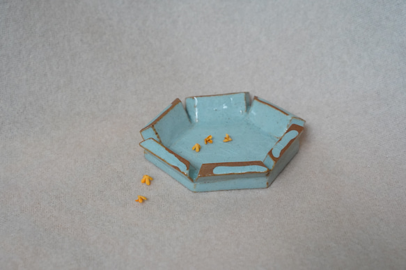 【免運費】陶瓷小碟子 | 小盤子 | 煙灰缸| 手捏手作 第1張的照片