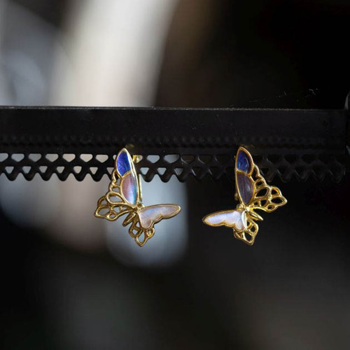 本物の蝶の羽 バタフライ イヤリング カキカ / ゼフィリティス