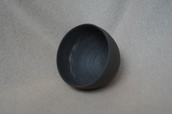 【送料無料】陶磁器 紫茶碗 | 手作り 3枚目の画像
