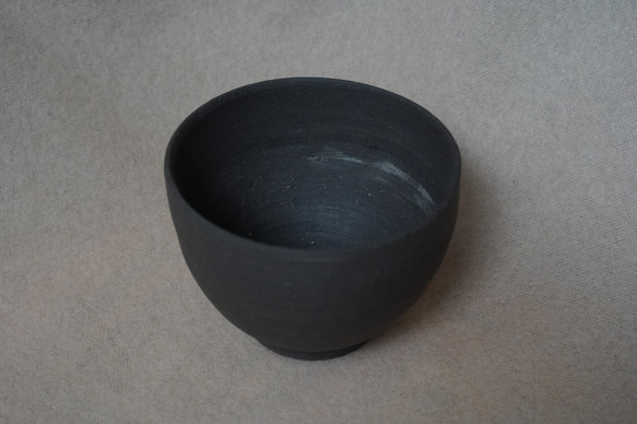 【送料無料】陶磁器 紫茶碗 | 手作り 2枚目の画像