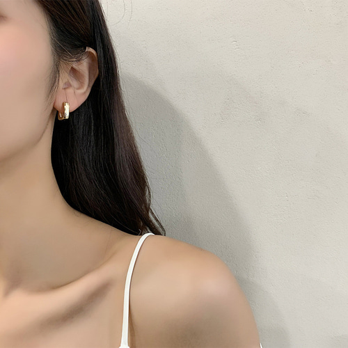 フープピアス 18k 小さめ アレルギー対応 18金 スクエア 四角 中