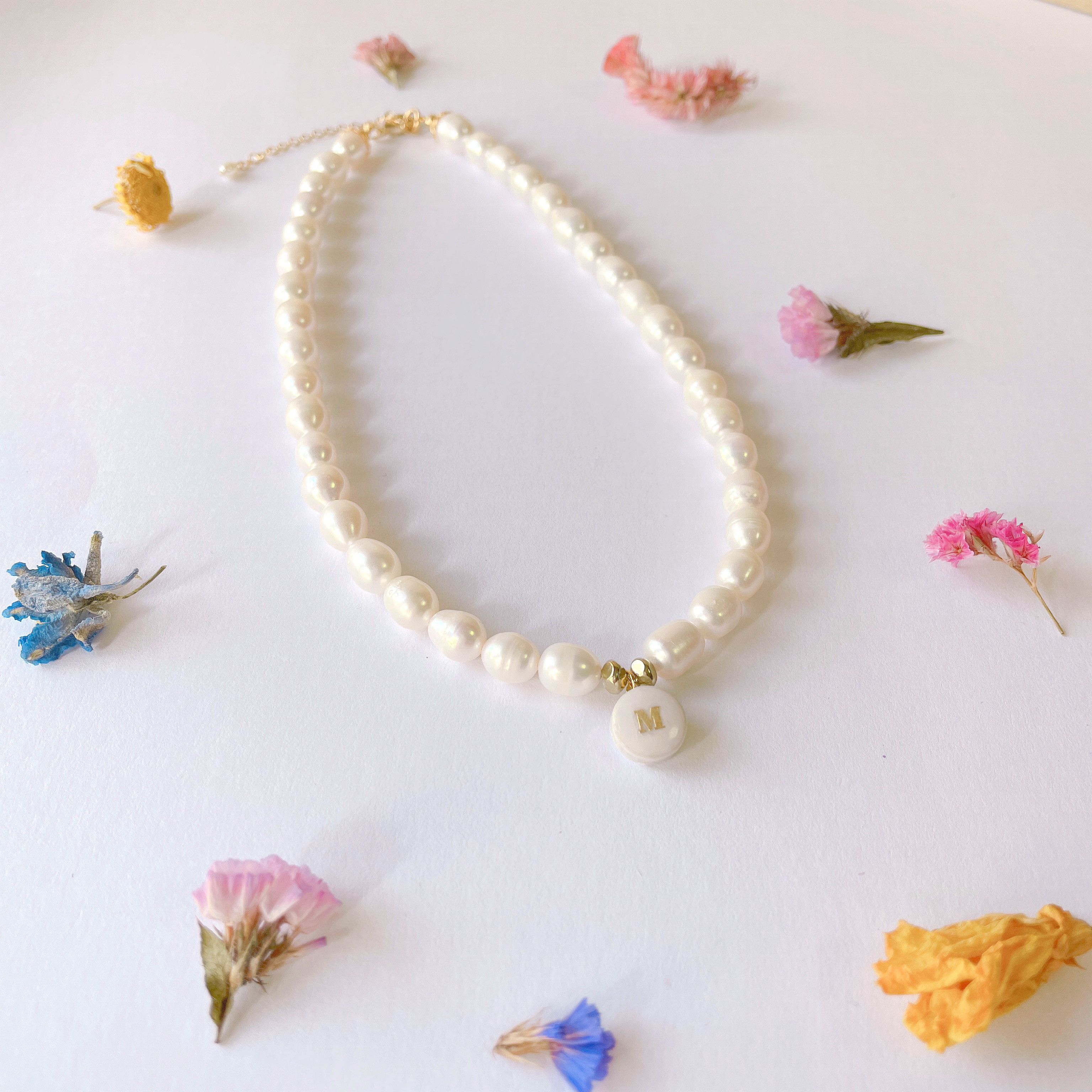 美濃焼タイルアルファベット入り淡水パールネックレス