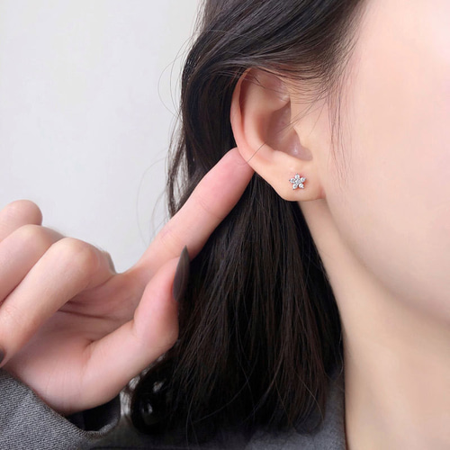 ピアス 18K 金属アレルギー対応 花 フラワー シルバー925