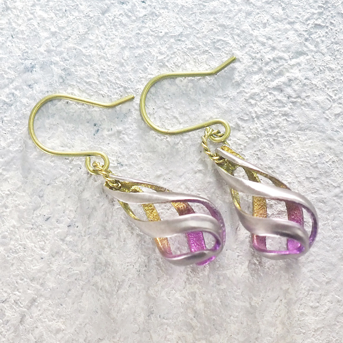 純チタン製ピアス 巡る 秋色