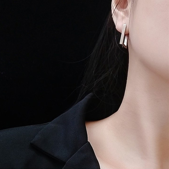 フープピアス サージカルステンレス シンプル スクエア 長方形 ライン 両耳 2枚目の画像