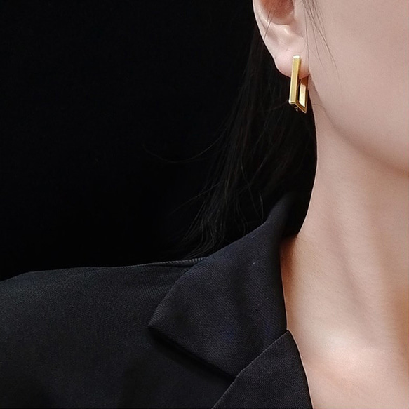 フープピアス サージカルステンレス シンプル スクエア 長方形 ライン 両耳 3枚目の画像