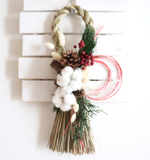 しめ縄リース　かすみそうドライフラワー　冬リース　お正月　赤　椿　ミモザ しめ縄リースかすみそうドライフラワー冬リースお正月赤椿ミモザ