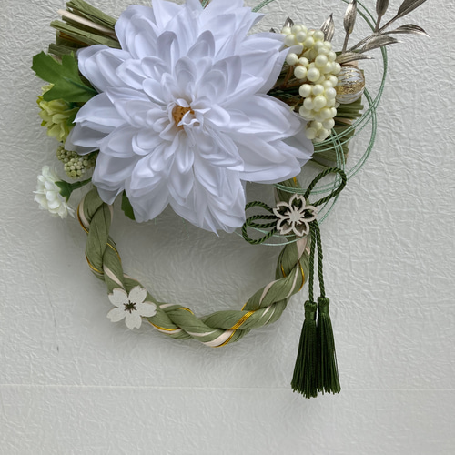 しめ縄リース ダリア・ホワイト