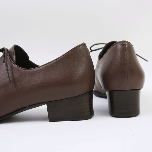 男性風格低跟鞋，柔軟易穿，採用流行的木質圖案 21.5 厘米至 25.5 厘米 日本製造 真皮 Z3584 深棕色 第4張的照片