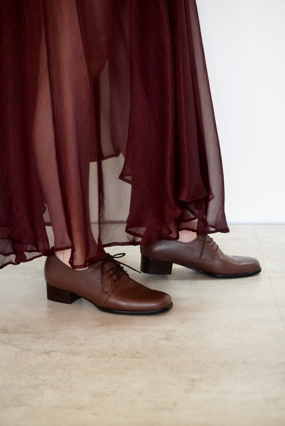 男性風格低跟鞋，柔軟易穿，採用流行的木質圖案 21.5 厘米至 25.5 厘米 日本製造 真皮 Z3584 深棕色 第8張的照片