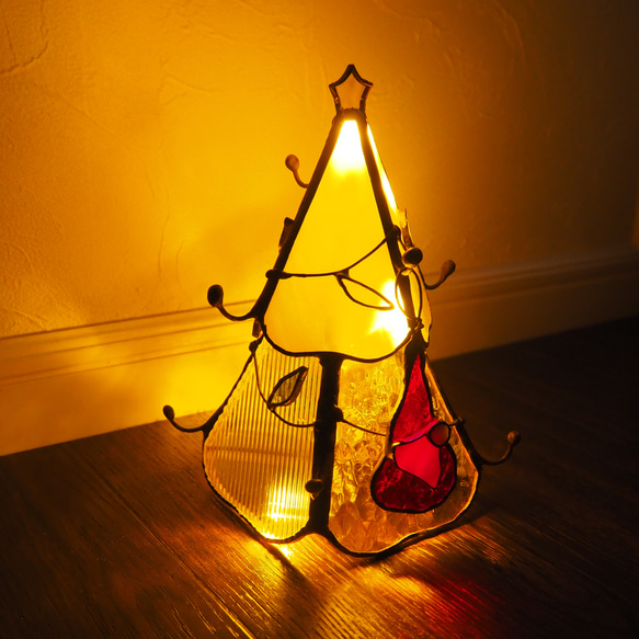 ステンドグラスの森のサンタさんクリスマスツリー　LED電飾つき 8枚目の画像