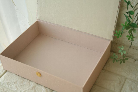 リバティ生地使用　A4サイズの収納ボックス　フェリシテ　ダウンシャーヒル 3枚目の画像
