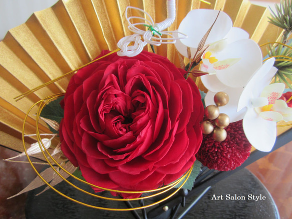 【お正月ハンドメイド2024】お正月飾り 扇にてまりローズの豪華飾り　和風アレンジメント 3枚目の画像
