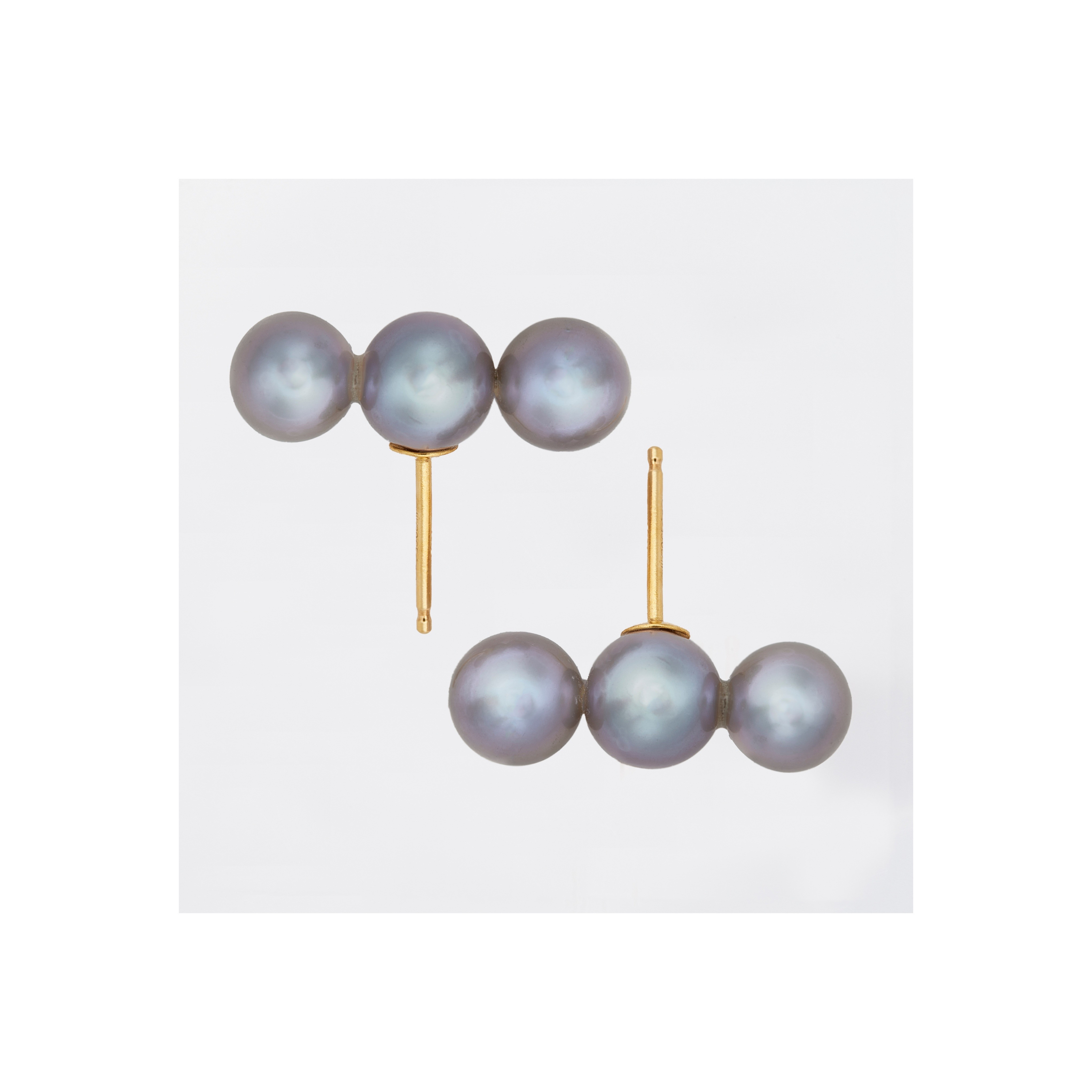 Triplets pearl pierce (grey)