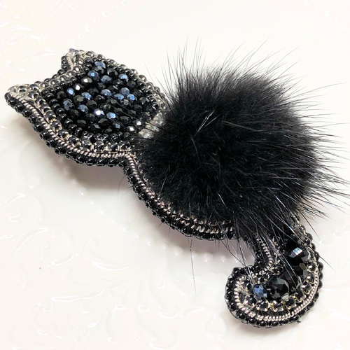 ✿黒にゃんこ✿　刺繍ブローチ4点 黒ねこのビーズ刺繍ブローチ | Usamaki