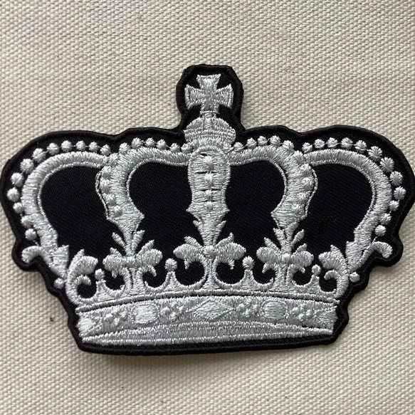 王冠　クラウン刺繍アイロンワッペン 4枚目の画像