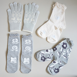 【新春福袋2023】スマホ対応手袋と靴下3足　グレー手袋セット ALCEDO 2枚目の画像