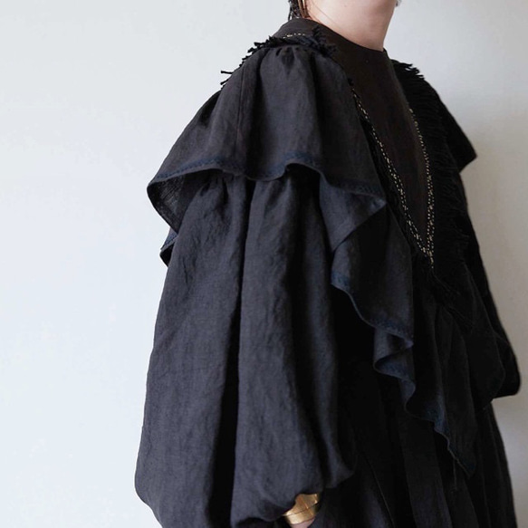 European linen scarf collar (black fringe) 2枚目の画像