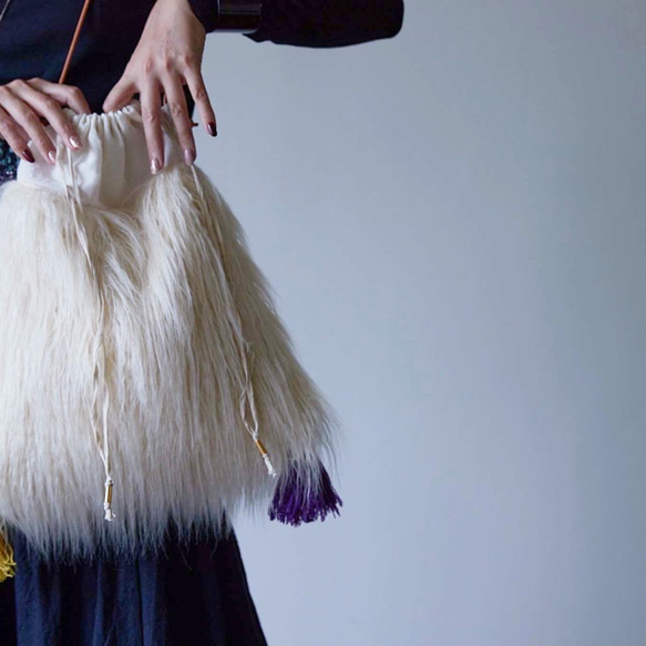 tibetan lamb fur drawstring bag 1枚目の画像