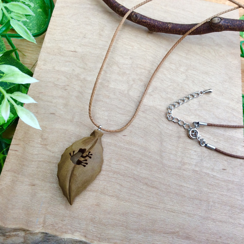 かすう工房　蛙と三日月　カエル　チェーンネックレス かすう工房 蛙と三日月 カエル チェーンネックレス - メルカリ