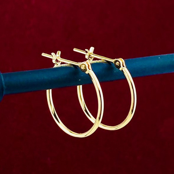 【日本製】18金【刻印入・本物】K18フープ20mm×1.5mmピアス【ペア】 日本製】18金【刻印入・本物】K18フープ20mm×1.5mmピアス【ペア】