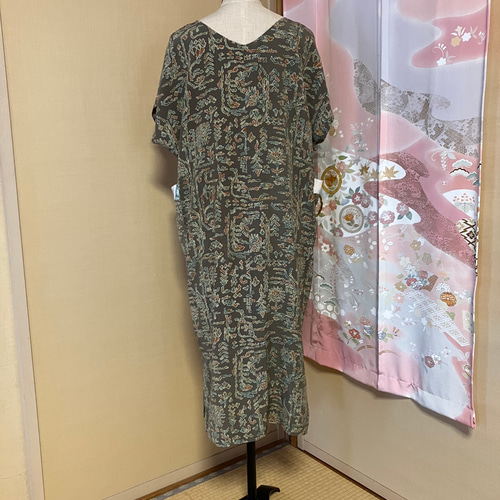 着物リメイク 更紗の小紋から ワンピース モスグリーン