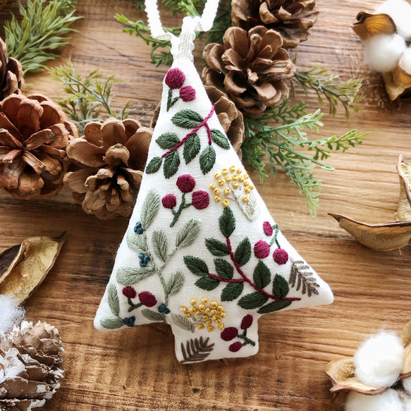 刺繍キット〉クリスマスオーナメント キット Marguerite刺繍教室 刺繍キット〉クリスマスオーナメント キット Marguerite刺繍教室
