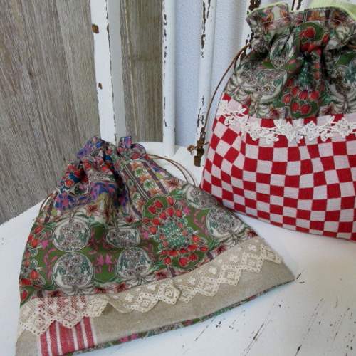 イタリア製リバティ FlowerFeteフラワーフェテの巾着ポーチセット  