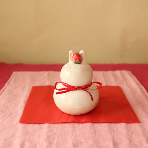 新品【やまぐちあさこ】粉引きイチゴうさぎの鏡餅(大) 粉引きイチゴうさぎの鏡餅 鏡餅 やまぐちあさこ。 通販 14817487